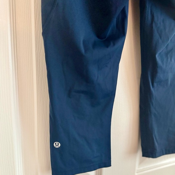 PRE-OWNED LULULEMON FAST & FREE LEGGINGS SIZE 8 - Picture 3 of 7